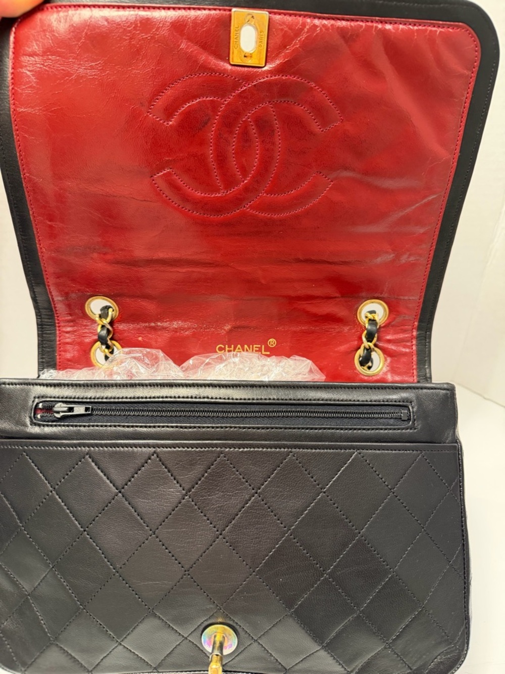 CHANEL Black Quilted Chain Strap Shoulder Bag with Gold Hardware Turn Lock - Picture 12 of 16